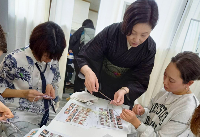 ワンデイ和小物づくり体験など各種体験も開催中です。