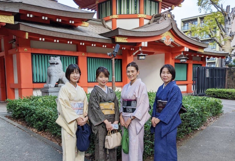 強力なパワースポットである千葉神社近くにある教室です。プチお出かけは千葉神社でパワーアップ！