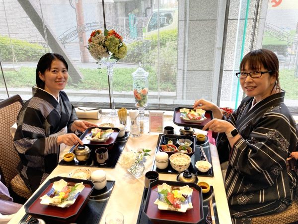 きものde10月生歓迎＆交流ランチ会 in カフェ・ド・イストワール